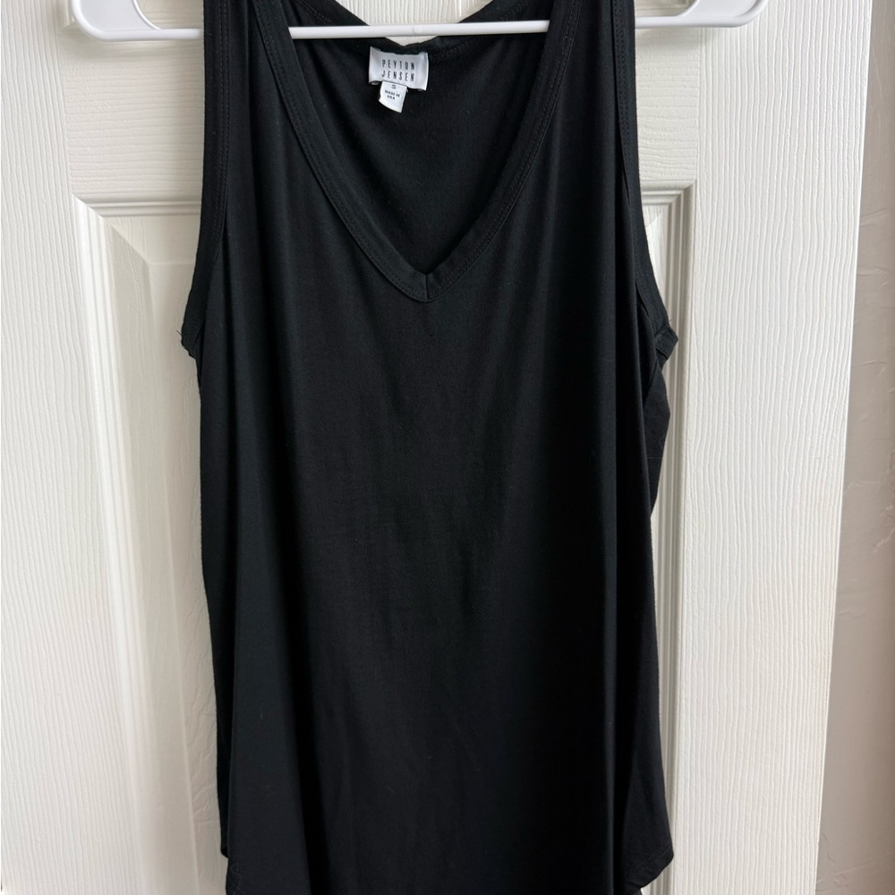 Peyton Jensen Black V-Neck Tank Top